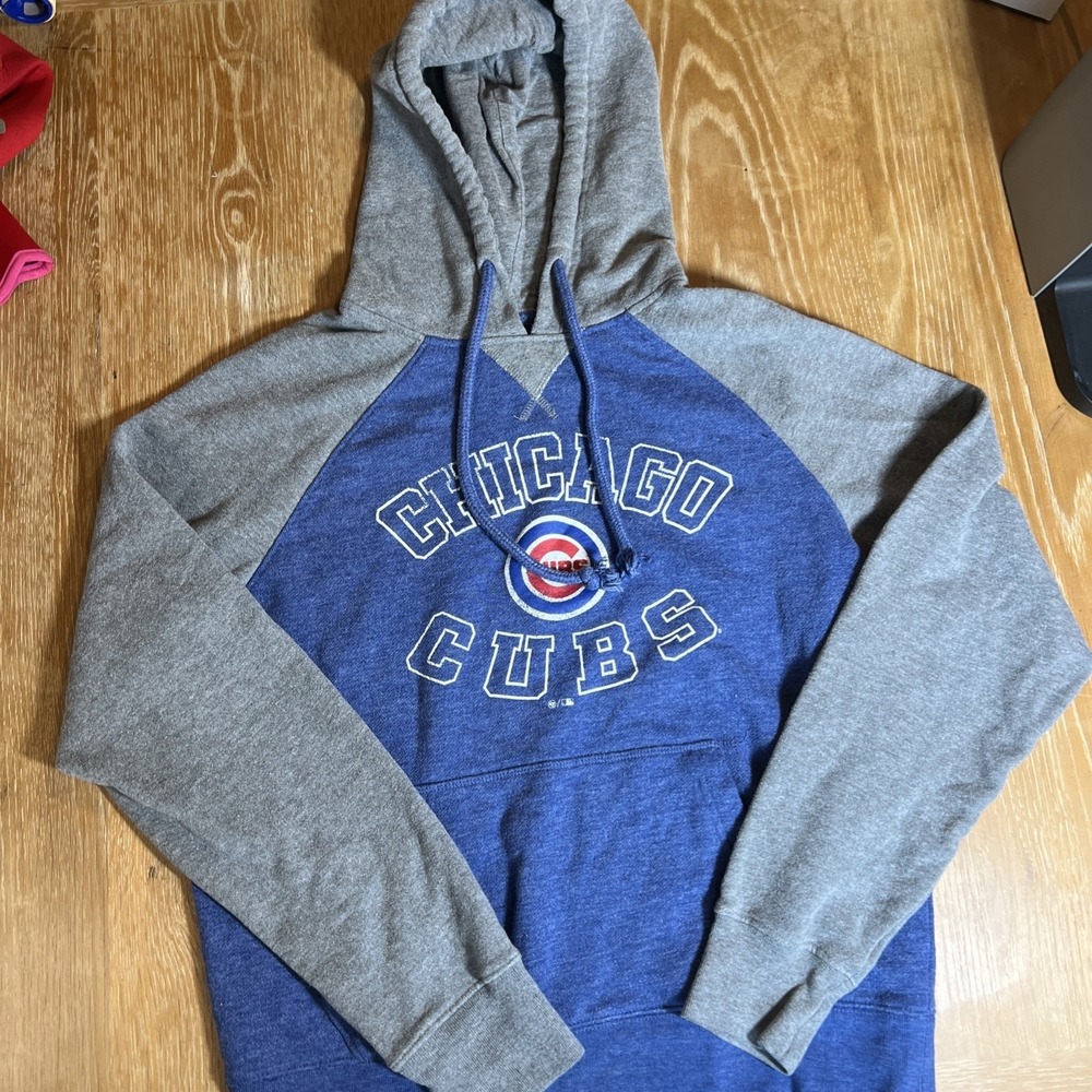 Chicago Cubs MLB Baseball '47 Brand Pullover Hoodie Sweatshirt‎ Sz Medium Womens